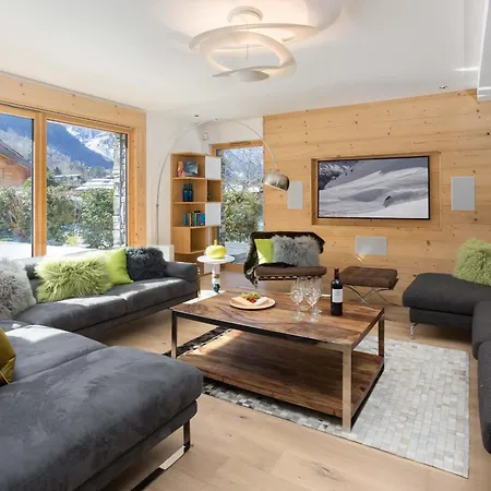 Chalet Montana- Year *