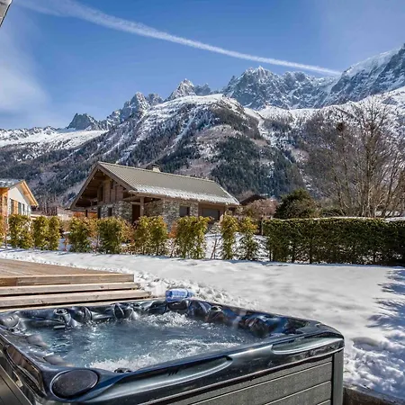 Chalet Montana- Year