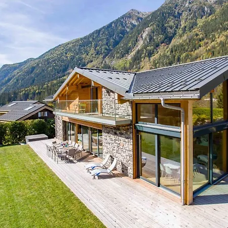 Chalet Montana- Year *